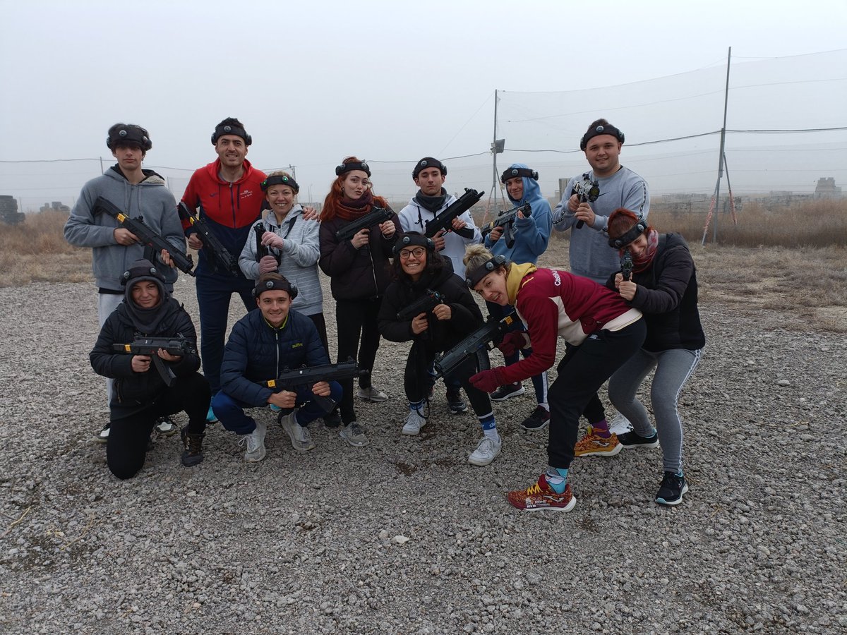 Paintballwars1's tweet photo. Otro año más la asociación Metasport, has confiado en nosotros para sus actividades con nuestros LáserTag.
Al principio algo de niebla , pero luego con el🌞🌞lo han pasado genial.
https://t.co/tzc1CpIcW4
Info y reservas 673402002
#lasertag #Despedidas #eventos #asociación #paint https://t.co/dGQ9aVxPna