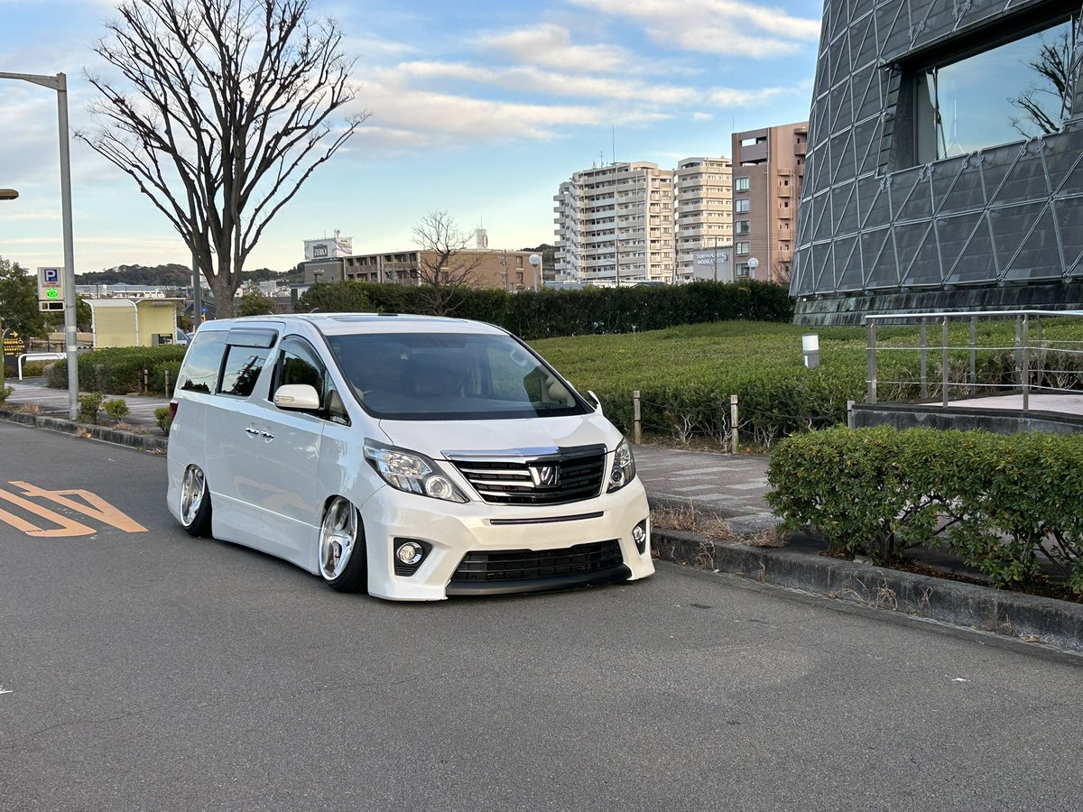 #俺のカッケェアルファード