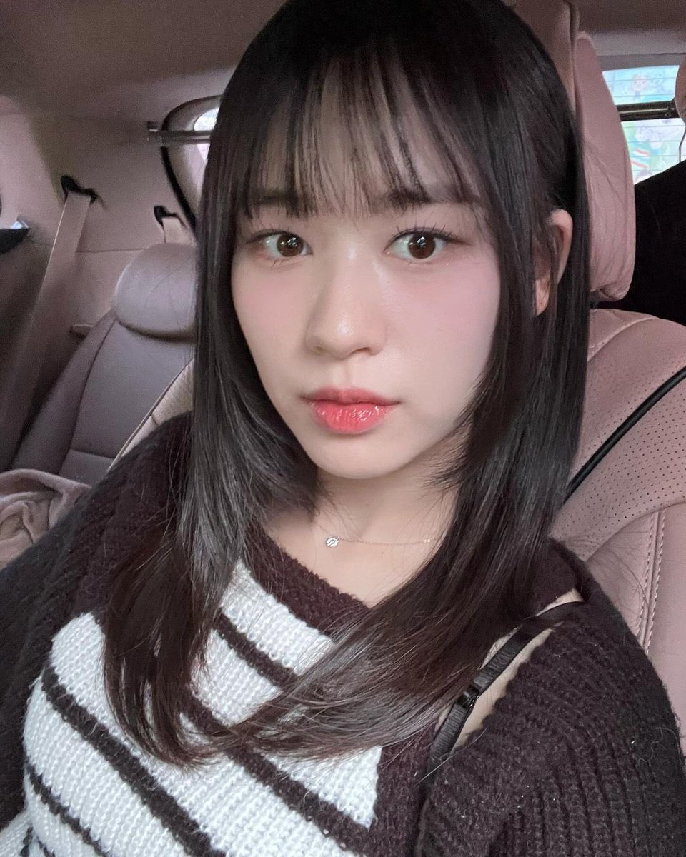 ig post! 🦊

“ the day has slowed down a little!! ☺️😎 watch out for a cold though!!🥲 “

#ELLY #엘리 #WEKIMEKI  #위키미키