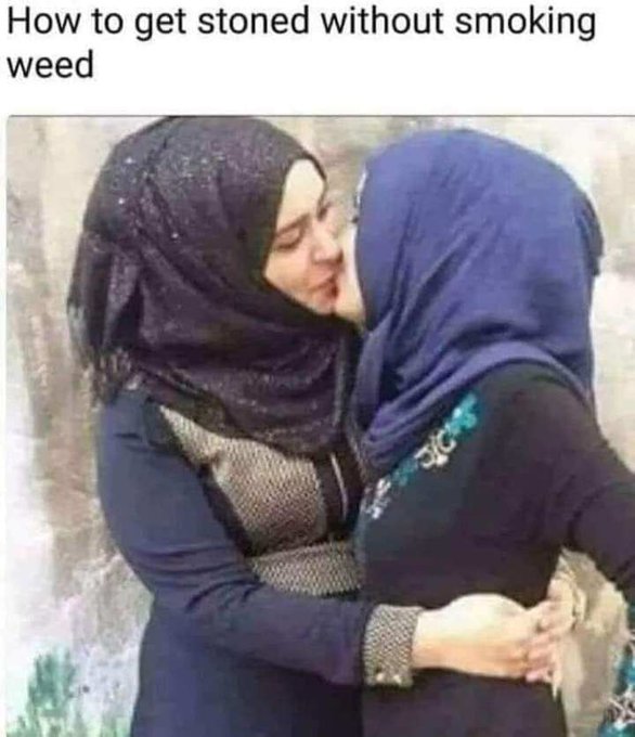 GFU3Q2MW8AE9mL1?format=jpg&name=small