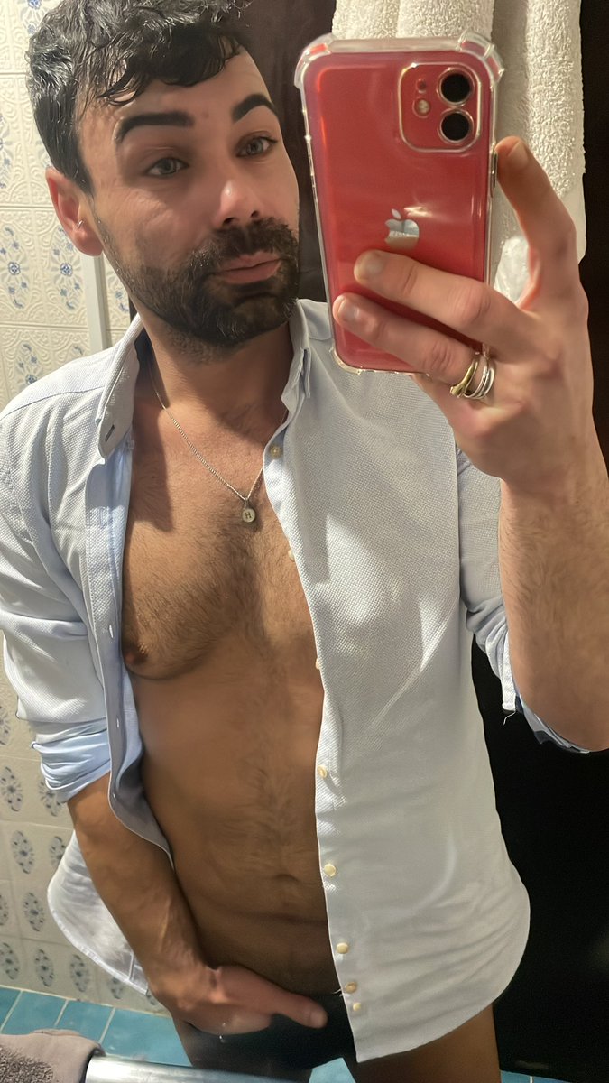 Martin998716311's tweet photo. Dia de retoques….#men #peludos #barbas https://t.co/PoOpSNAjIL