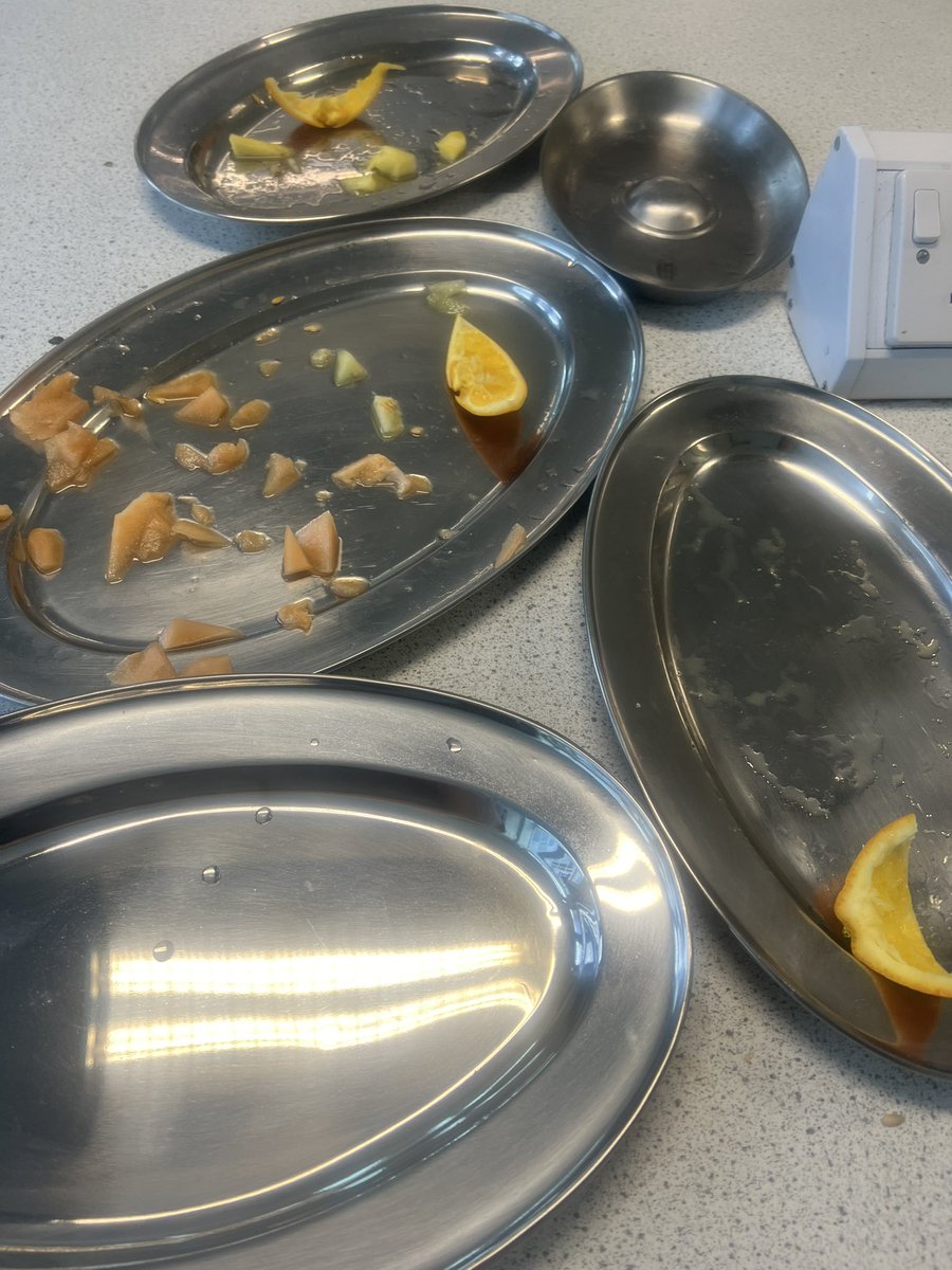 MrsOrwinPE's tweet photo. Free Fruit Friday is back!!! 🙌🏻@AstreaDearne scholars are loving it ❤️😁 https://t.co/uObeMnouFl