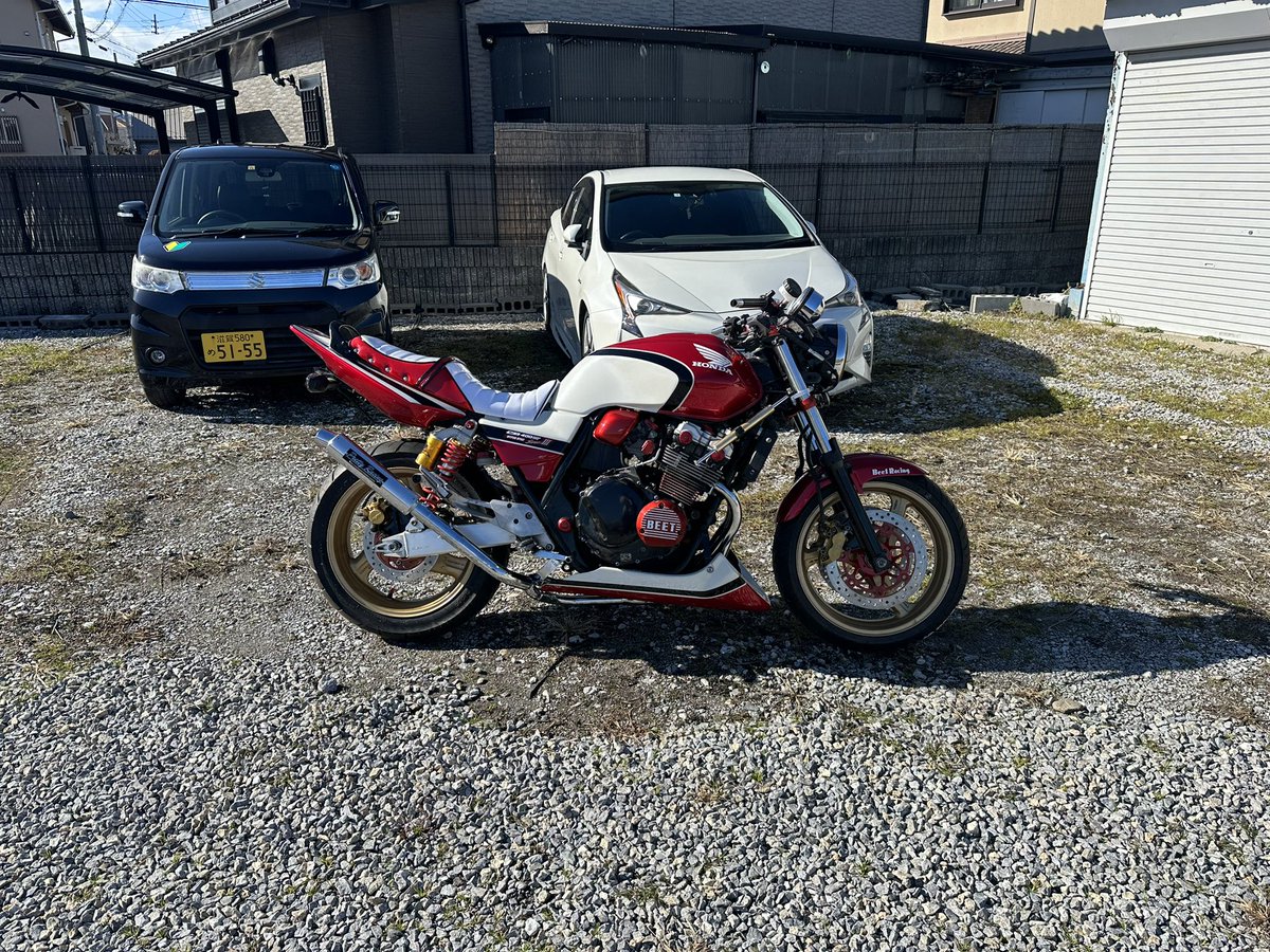 spec3_cb400sf's tweet photo. @cb400sf_spec283 スーフォアさいくぅー！🥰 https://t.co/rbkbgJBUOU