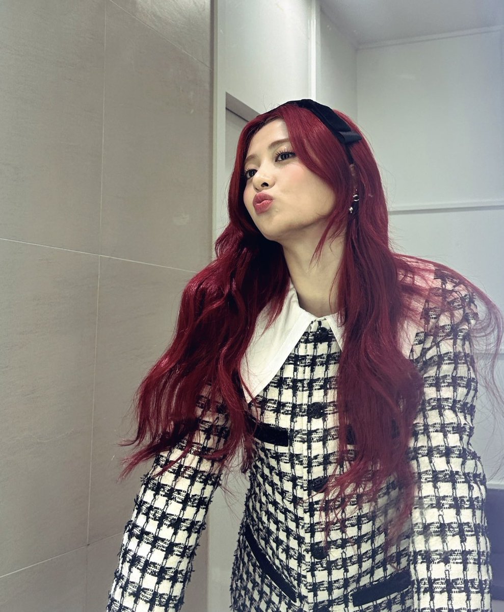 huhyunjinpics's tweet image. GORGEOUS