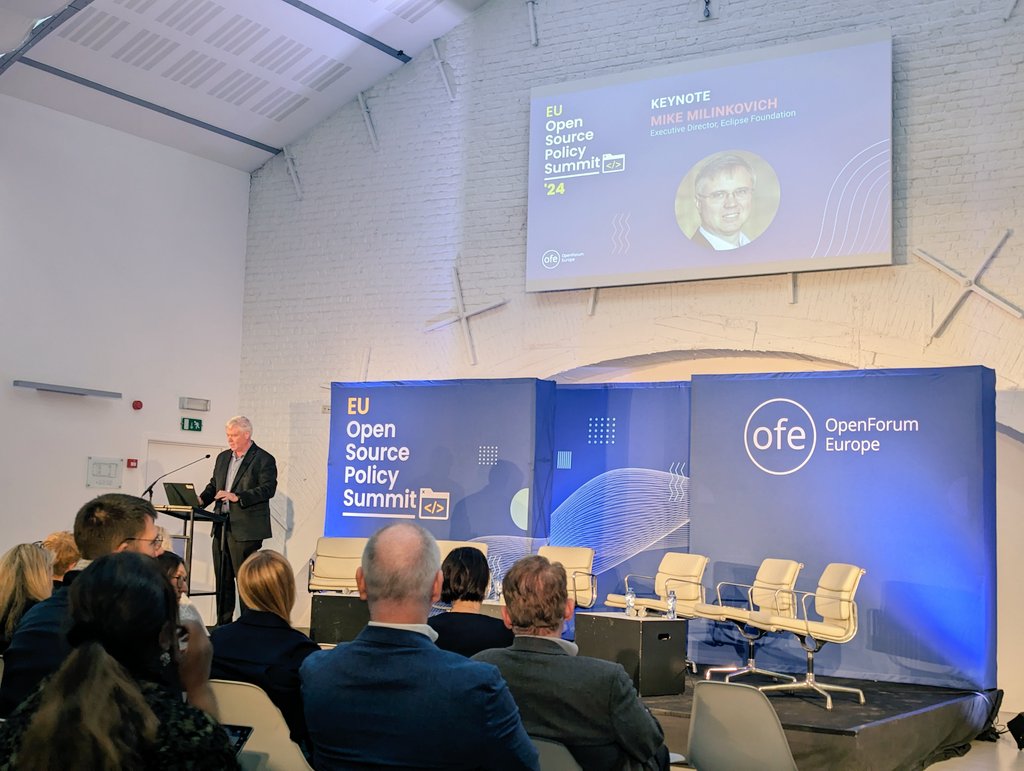 OpenHWFdn's tweet image. Very cool to hear Mike @mmilinkov of @EclipseFdn talking about how to run a open source foundation, Eclipse is the largest open source foundation located in Europe, they also support @openhwgroup

#euopensource @OpenForumEurope