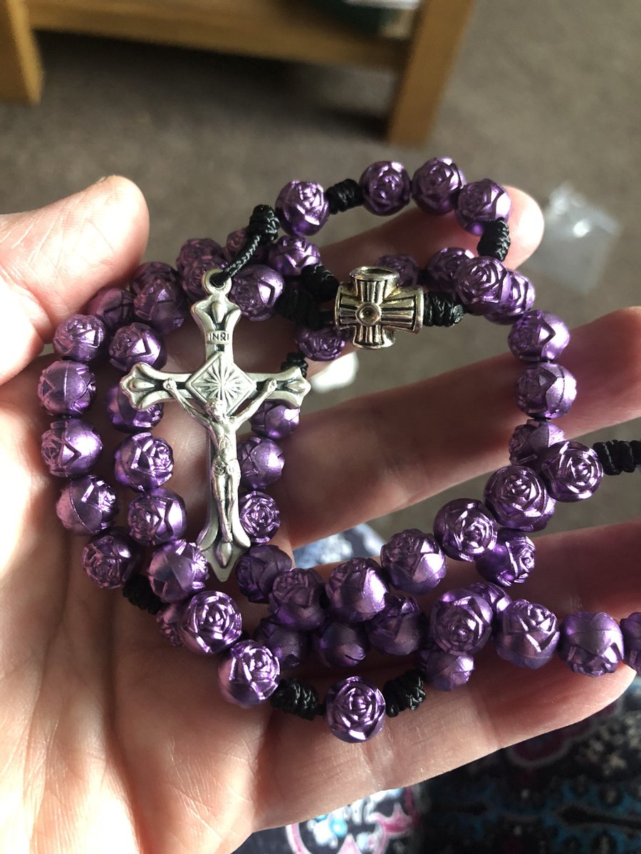 ROSARY GIVEAWAY
It’s First Friday again and here I have a sweet rosary made with acrylic rose beads and micro cord. Comment and I’ll respond with your number in the draw. Share and you get an extra chance. Let me know if you share so you get your extra entry.