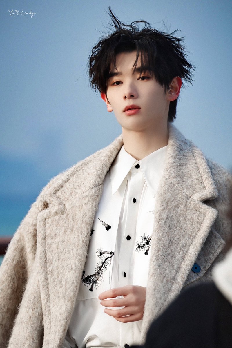 Lullaby_高卿尘 tweet media