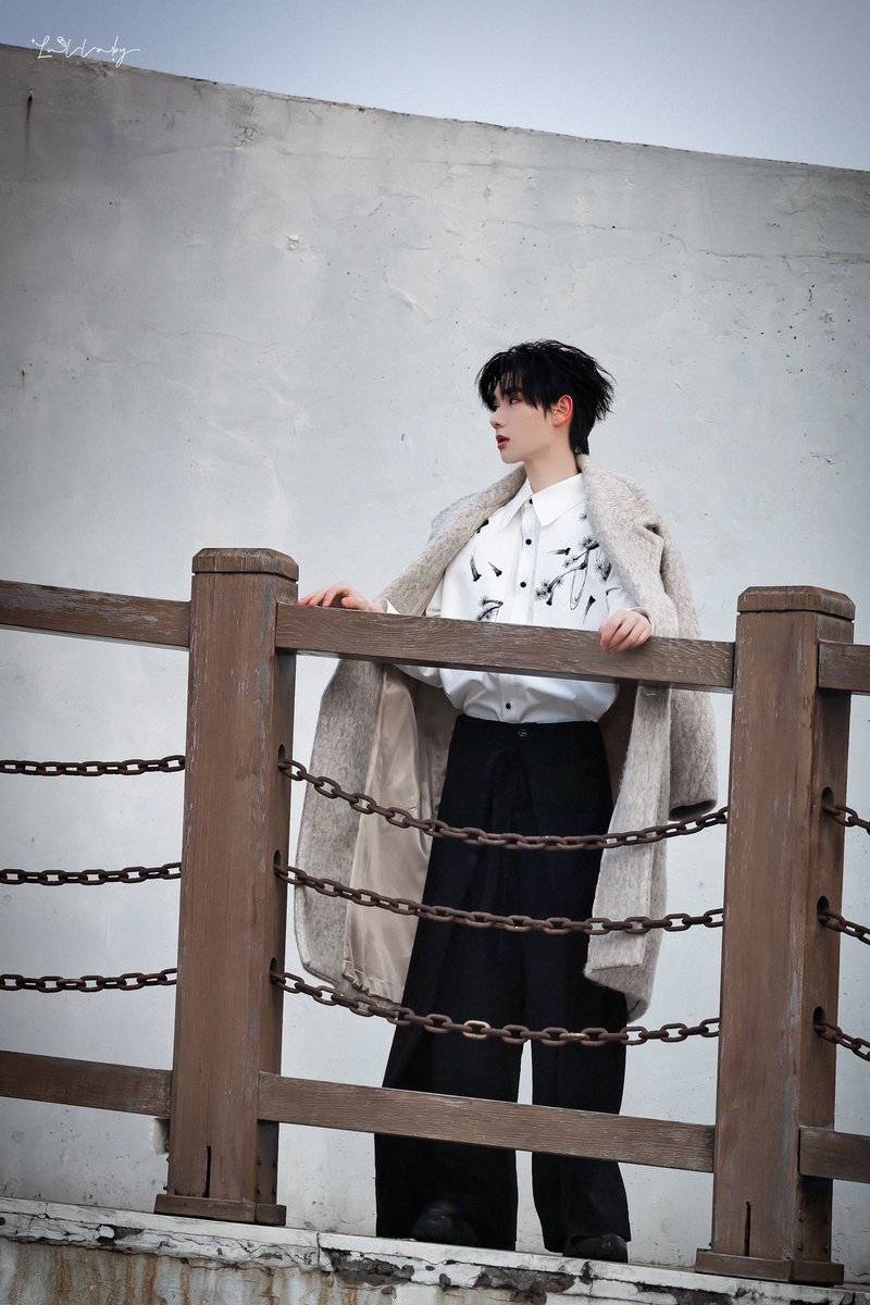 Lullaby_高卿尘 tweet media