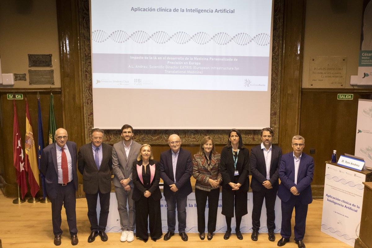 EatrisEric's tweet photo. Toni Andreu (EATRIS Scientific Director) delivered a keynote lecture at the International Conference on Translational Research & Personalized Precision Medicine @institutoroche @Hospital_FJD #IAFJD. Toni talked about the impact of Artificial Intelligence on Personalized Medicine. https://t.co/oKJw3TurGd