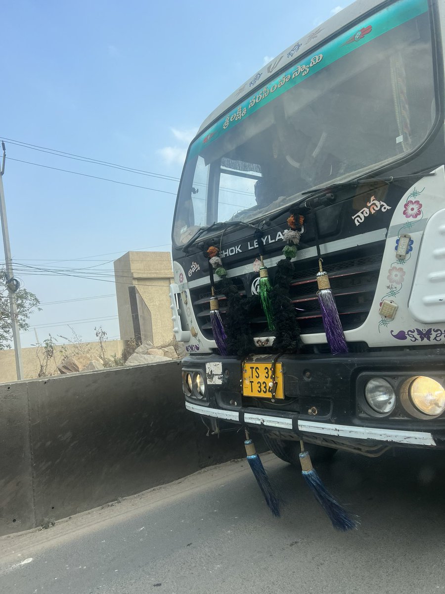 Quthubullapur_'s tweet photo. Lorries carrying sand without covering during prohibited hours. No proper number plates. One vehicle’s number is AP28TC8082. This poses a hazard to the community. Immediate action needed for safety!
@HYDTP 
@CYBTRAFFIC 
@cyberabadpolice 
@Director_EVDM https://t.co/cilP0tELdC
