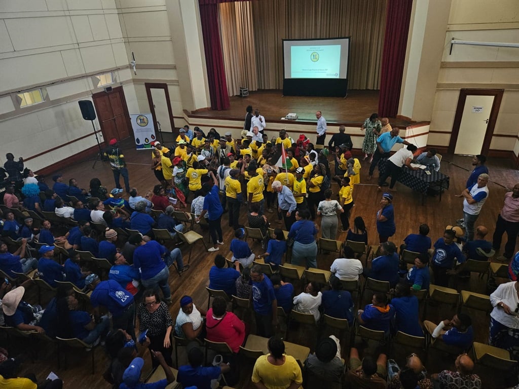 Rabbitking007's tweet photo. ๐ด "No place for the spectre of apartheid and ultra-racists", EFF tells DA on Powers Bill.
Why does EFF have nothing else to play that the racist card, can't they ever be constructive? ... ๐ค๐ค๐ค https://t.co/WZHWstutDo