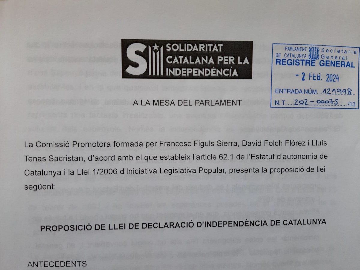 solidaritatcat's tweet photo. Avui hem presentat la ILP per Declarar la Independència. La feina no s'acaba aquí: farem un seguiment exhaustiu de la seva tramitació i hem iniciat contactes amb els grups parlamentaris. Us en mantindrem informats. Foto: @lluistenas @cesc_fs46 i @davidfolch75 https://t.co/dxiIM4Dd9i