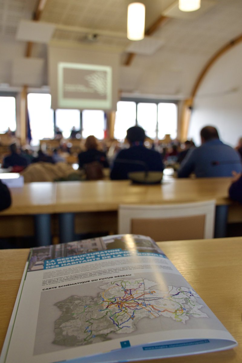 olivierbianchi1's tweet photo. Heureux de présenter, aux côtés des Maires de la Métropole, le futur réseau de bus.
Le fruit d'une concertation menée avec les communes dès 2021. 90% des habitants desservis, nouvelles dessertes des communes, et nouvelles connexions.
➡ Découvrez-le : https://t.co/Vo0VKEOrNG https://t.co/paFmFIUtAE