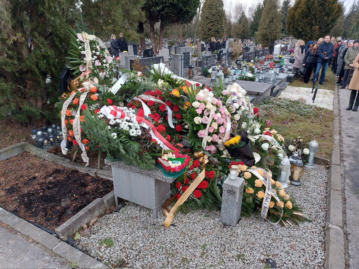 Maciej Dembkowski tweet media