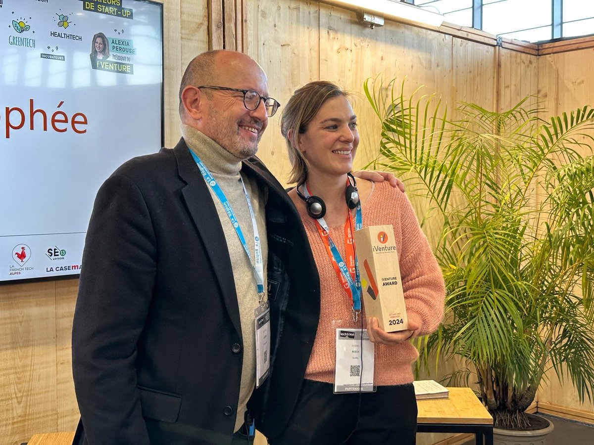 Start-up #iventure, voici les résultats de la remise des trophées par les investisseurs !

🥇Quobly
🥈T-Heart
🥉The Element Biotechnology

👏Et Félicitation à tous les participants !

#iForum2024 #Techandfest #innovation