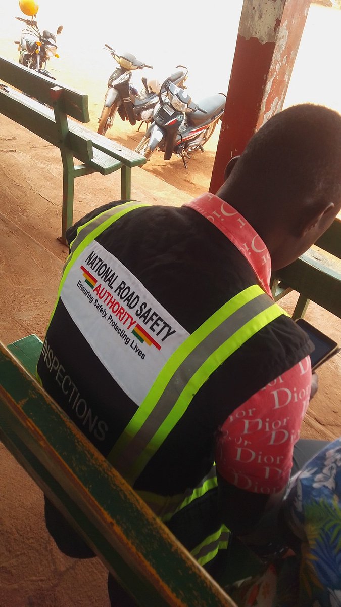 Sheikhfadila999's tweet photo. *Dear driver, make a thorough check up of your vehicle before you move https://t.co/NVgzSGyKOE Only Live Once*
@NRSAGhana 
@ActionAidGhana 
@GPGhana 
@GhPoliceService 
@ActivistaGhana 
@AndLincensing
@GnfsOfficial
@ghanaredcross 
@nas_ghana
@mrhgovgh https://t.co/gx7qDjED2V