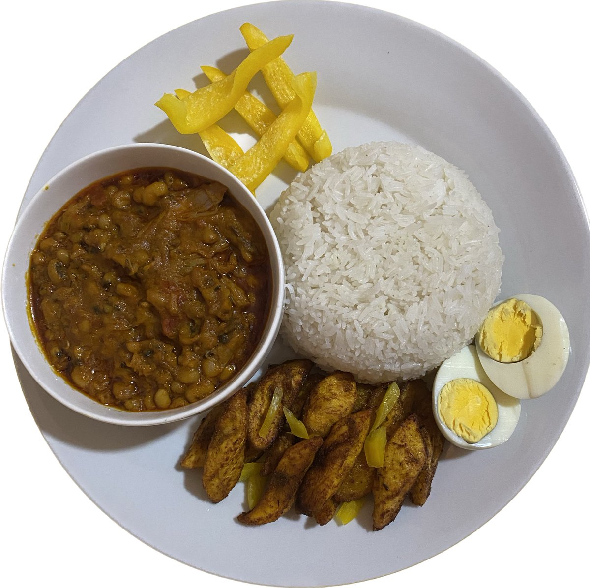 G3ntlecooks's tweet photo. Join us make Fridays fun by ingesting our  indigenous 🇬🇭 cuisine. #contemporary Gob3🫶🏽 https://t.co/6Eyo5UJLmK