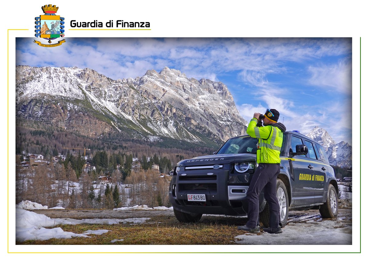 Buongiorno dalla #GuardiadiFinanza.  
#NoiconVoi  
#SoccorsoAlpinoGdF