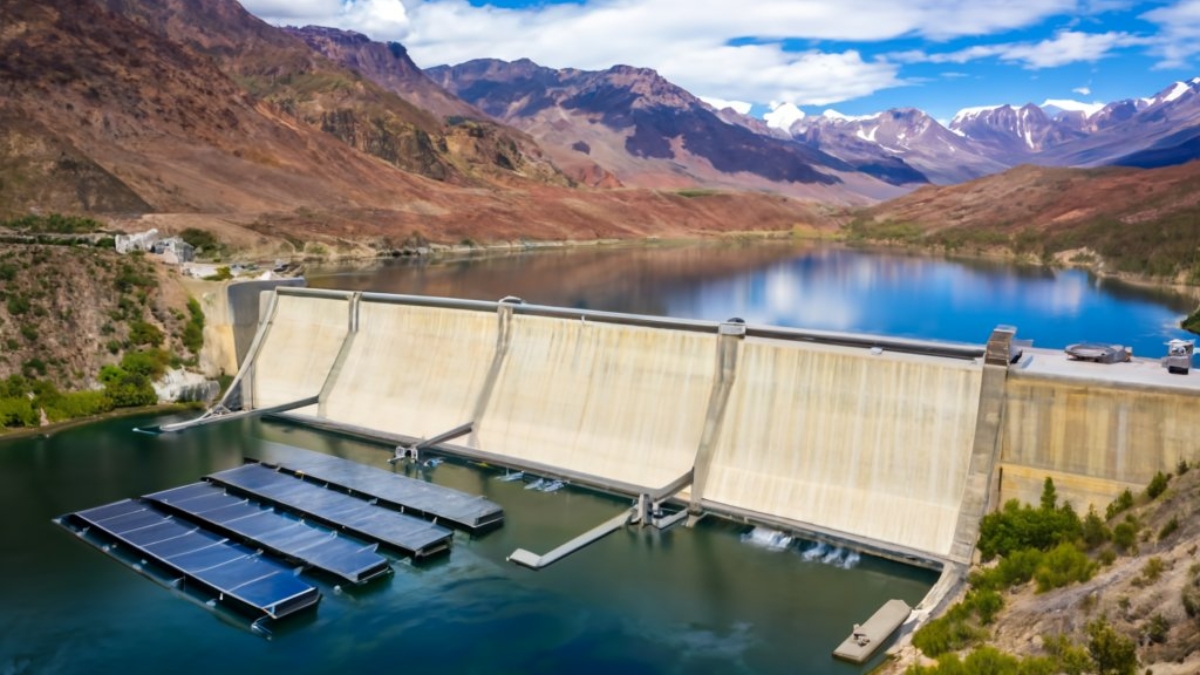 Research_NUST's tweet photo. Dr. Majid Ali &his #NUST team proposed a combo of pumped storage #hydropower, #floatingsolarpanels, &conventional hydropower to meet #energy need in arid region. Results showed 28% cheaper #energystorage & 25% lower setup cost. @sciencedirect #NUSTResearch
https://t.co/zIa2fsN7MT https://t.co/Fu40FFyeTs