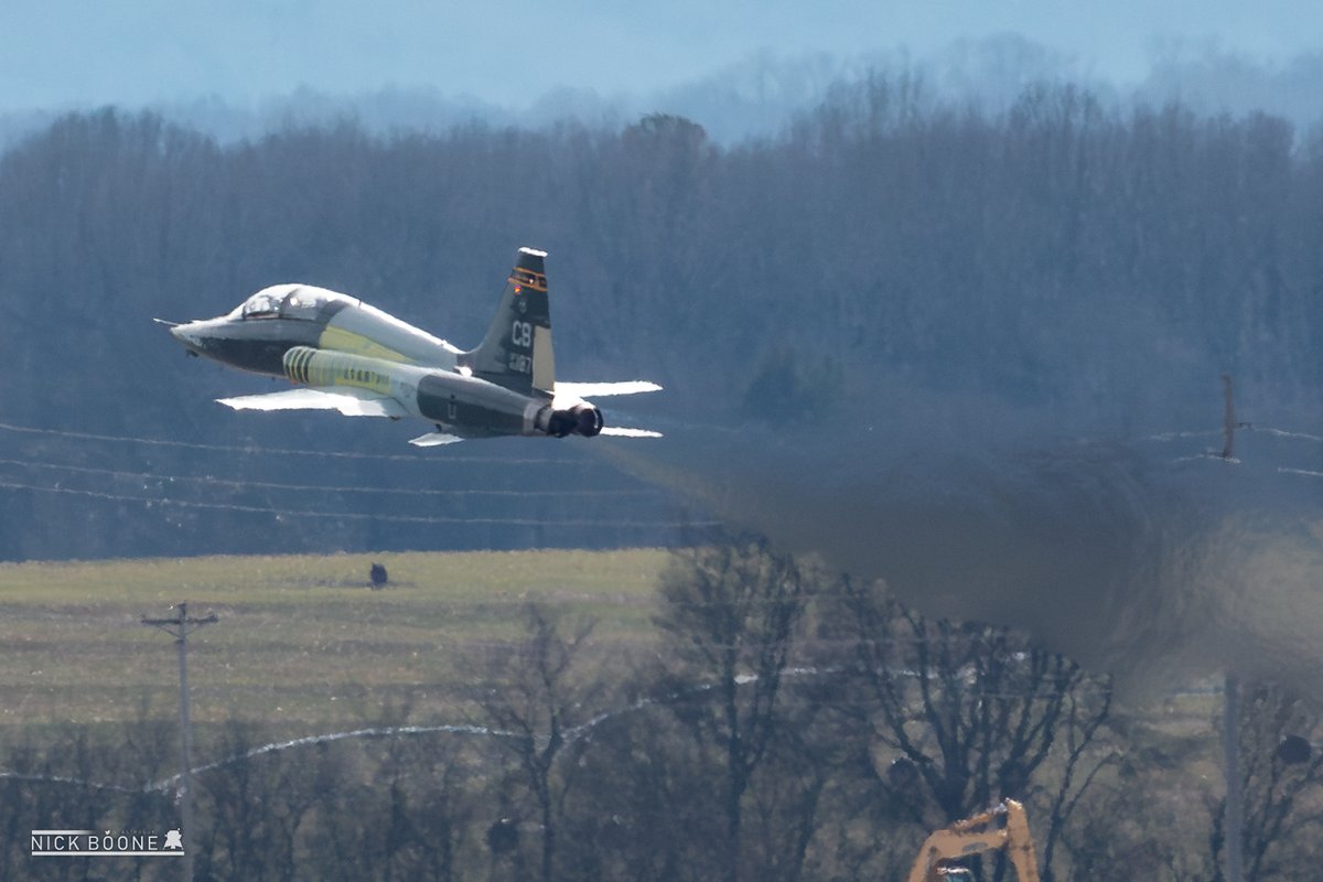 A T-38C of the 50th Flying Training Squadron from Columbus AFB departing HSV yesterday afternoon. @flyHSV