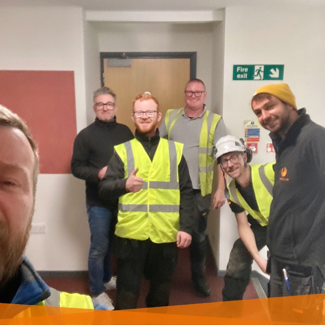 jojusolar's tweet photo. The feeling you get when you’re installing eleven Solar PV systems across 3 separate sites!
Hello Friday… you could say there’s a lot going on! ☀️
#fridayfeeling #lovewhatyoudo #solarpower #jojusolar #commercialsolar #notaboyband https://t.co/tBJXEk8XHz