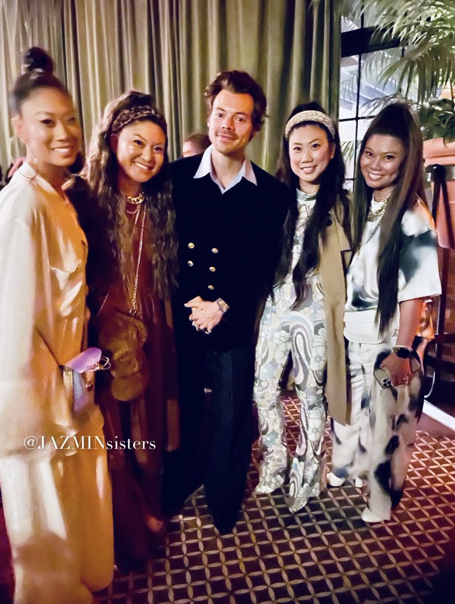 Happy Birthday Harry! #JAZMINsisters x #HarryStyles 👯‍♀️🕺🏼👯‍♀️🎂🎈