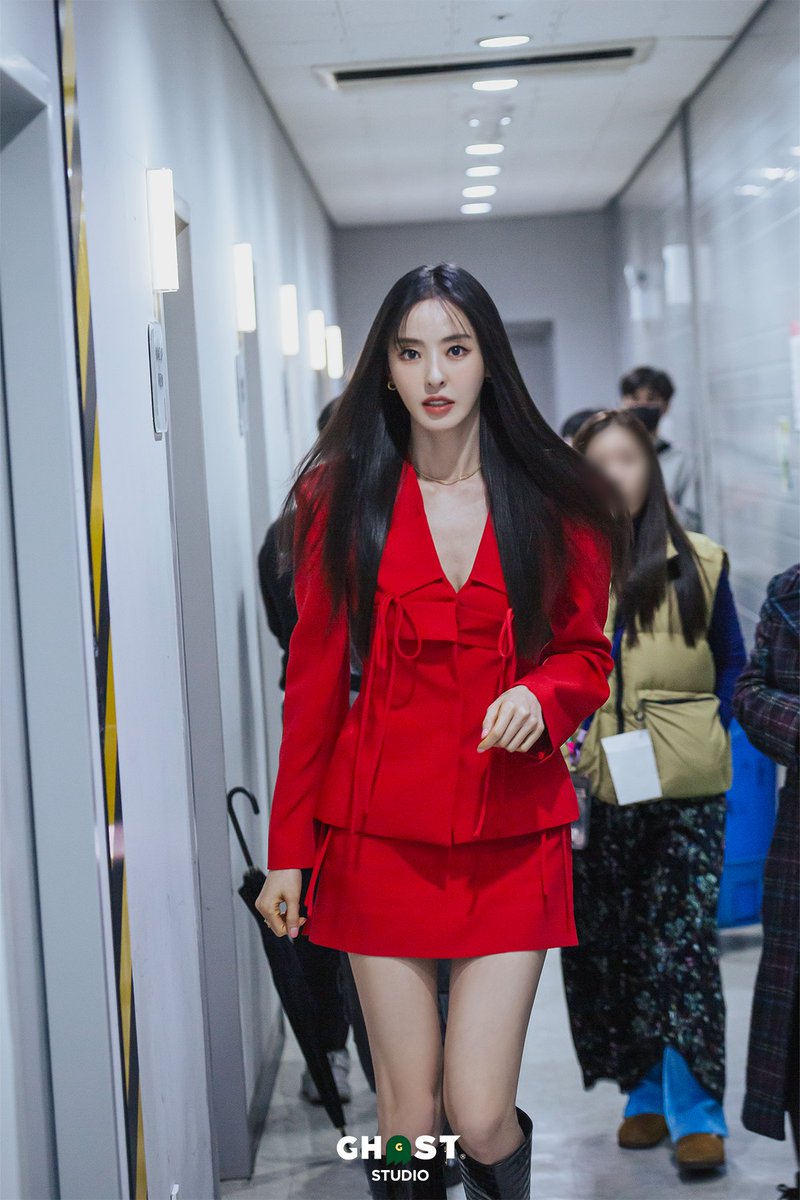 daheegallery's tweet photo. 240202 | 📸 ghost studio naver update

LEE DAHEE poster shoot behinds for BUILD UP!
#빌드업 #보컬 #보이그룹 #서바이벌 #BuildUp #vocal #LeeDaHee #이다희 https://t.co/dW87455Aw9