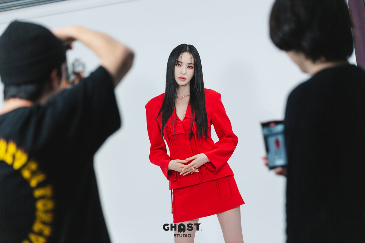 daheegallery's tweet photo. 240202 | 📸 ghost studio naver update

LEE DAHEE poster shoot behinds for BUILD UP!
#빌드업 #보컬 #보이그룹 #서바이벌 #BuildUp #vocal #LeeDaHee #이다희 https://t.co/dW87455Aw9