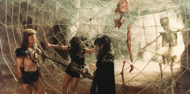 HarperLewis666's tweet photo. @horrorlosers Añado Ator, el poderoso (1982). Araña gigante y telaraña hecha de cuerdas 😑 https://t.co/0PRlnIU3u1