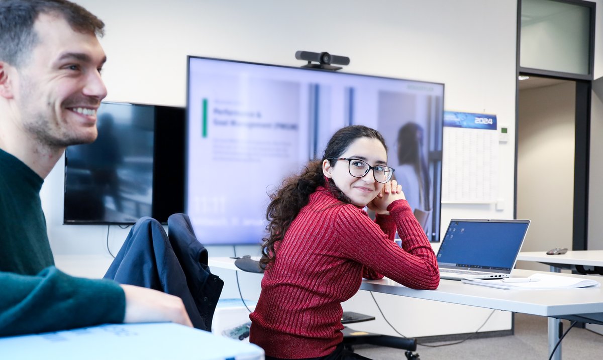 XTRONIC_GmbH's tweet photo. Wir freuen uns, die neuen Kollegen des XTRONIC Labs Catania begrüßen zu dürfen!
Gemeinsam werden wir innovative Wege im Bereich Software und Hardware für E/E Systementwicklungsprojekte beschreiten.
Auf eine erfolgreiche und inspirierende Zeit!
#XTRONIC @schaefflergroup https://t.co/Hu5MNutEXP