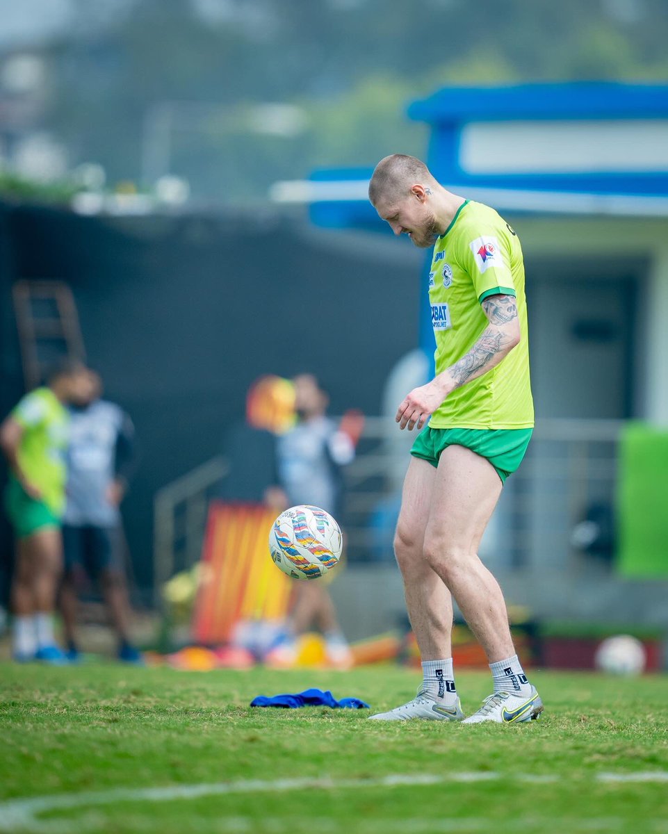 Mohun Bagan Super Giant (@mohunbagansg) on Twitter photo Back on the grass with his trademark smile, <a href="/JoniKauko/">Joni Kauko</a> 😁💚♥️
#MBSG #JoyMohunBagan #আমরাসবুজমেরুন Back on the grass with his trademark smile, <a href="/JoniKauko/">Joni Kauko</a> 😁💚♥️
#MBSG #JoyMohunBagan #আমরাসবুজমেরুন