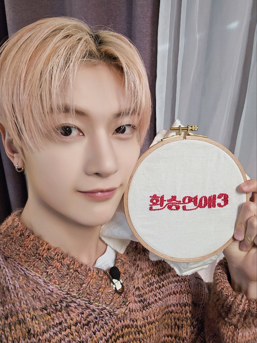 wangbiputri's tweet photo. you did a great job my love💞💐
LOVING PANELIST TTHEW
#TransitLoveWithMatthew
#TransitLove3
#SEOKMATTHEW https://t.co/DxIA6WFKTs