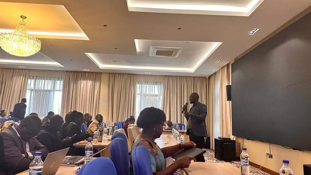 County Director Public Health, Fredrick Oluoch making presentations on Primary Care Networks (PCN) at MOH and Counties Engagement on implementation of revitalized Community Health Promoters programme in Esiankiki Resort,Nanyuki.