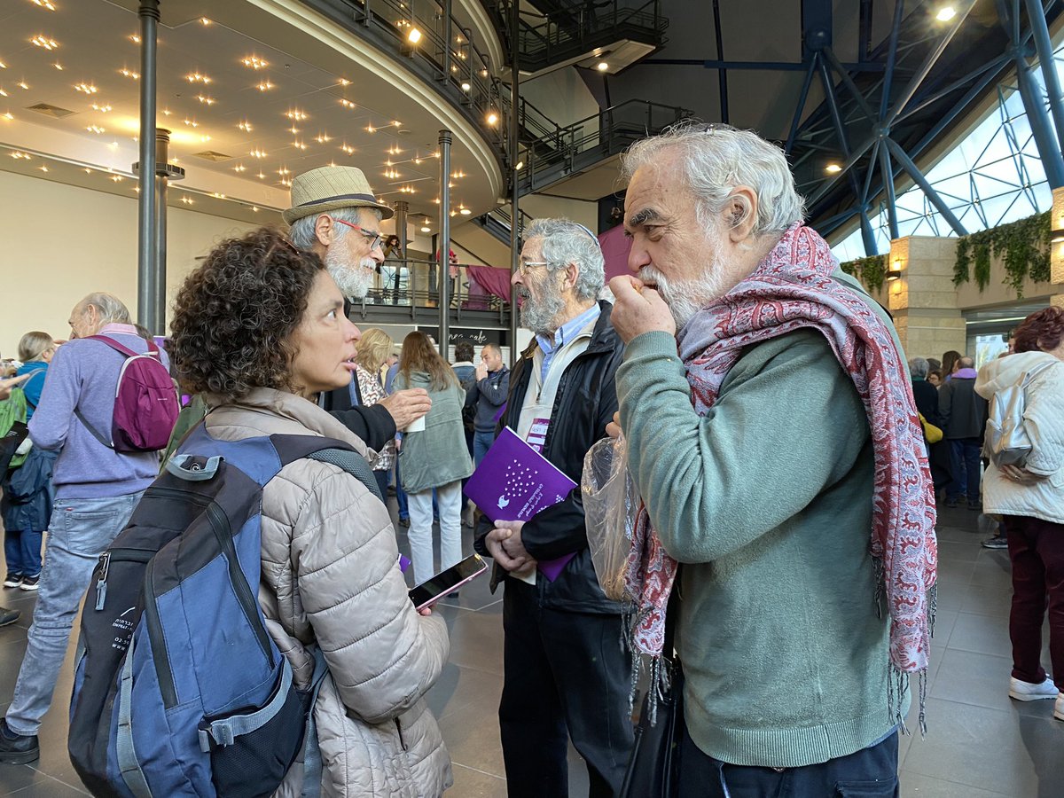 עומדים ביחד نقف معًا Standing Together🟣 tweet media