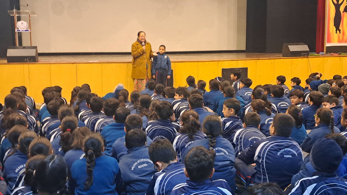 sdg4all's tweet image. An informative and interactive session for students of Preparatory section by Digital wellness on #Goodtouch &amp;amp; #BadTouch. It is the need of an hour. #ahlconintl @ashokkp @y_sanjay @Kavita_hm @pntduggal @cbseindia29