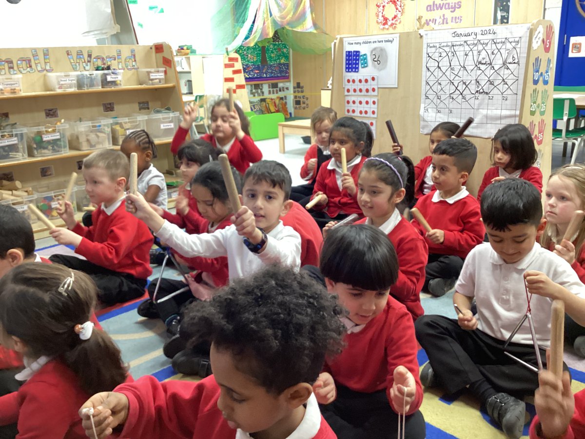 StMarysCofEPri1's tweet photo. UF have had great fun this week learning about high and low sounds and playing instruments along to some nursery rhymes #growinginwisdom #livingincommunity https://t.co/UT1UNQM7GP