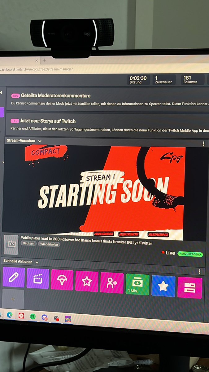 Bin live Link 🔗 in Bio lasst gerne follow da 😉 streame Daily realm royal road to 200 Follower