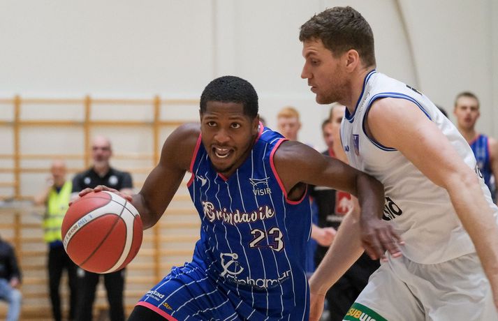 WDuchemin's tweet photo. Just one word to describe #DedrickBasile @dbasile_10 last night performance: Impressive 😱

53pir !!!!! 40pts with 9-13@3pts, 5-5@2pts, 3-3@ft,  9asts, 6rbs, 3stls.
#TheNewWay https://t.co/IrHqnnO3Q7
