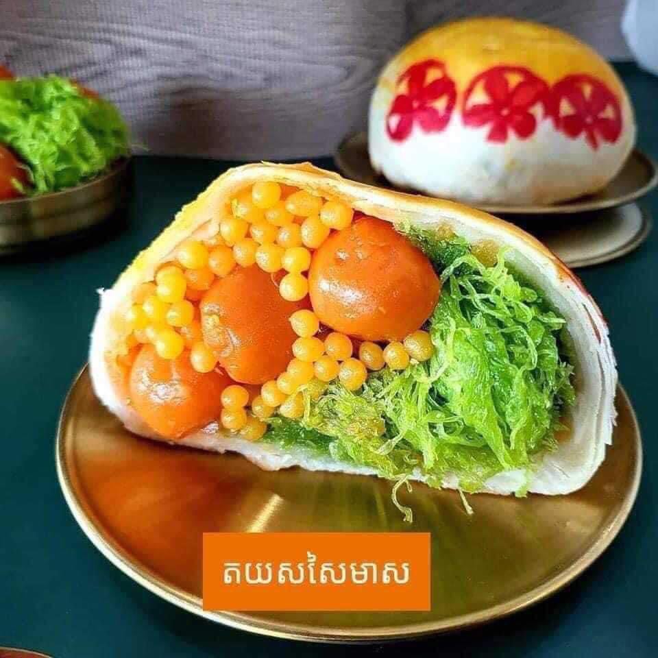 kingoffoodshow's tweet photo. 🥮🥮នំពារថៃយក្សឆ្ងាញ់ មួយប្រអប់6ខាំ សាច់នំទន់ល្មើយ ស្នូលមិនផ្អែមខ្លាំង មាន5រសជាតិ
♻️ត្រាវសសៃមាសពងទា
♻️សណ្តែកសសៃមាសពង
♻️ត្រឡាចសសៃមាសណង
♻️ធុរេនសសៃមាស
33000 https://t.co/QyKj2ZRBvm