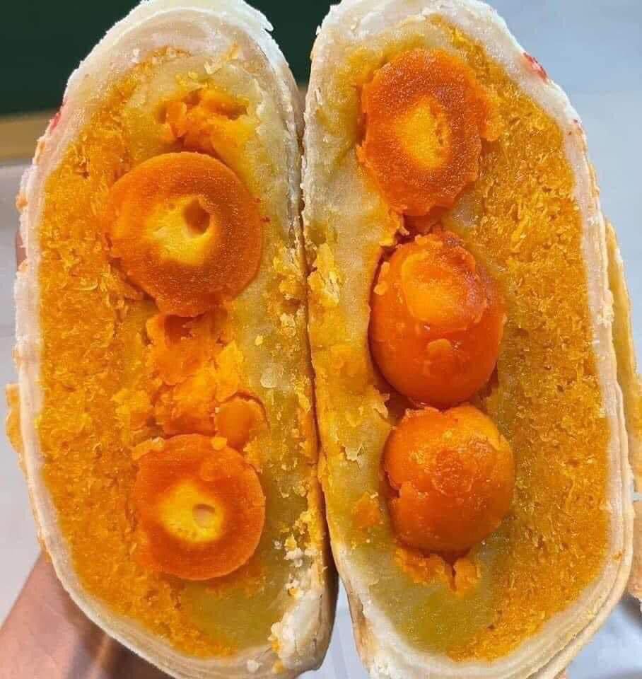 kingoffoodshow's tweet photo. 🥮🥮នំពារថៃយក្សឆ្ងាញ់ មួយប្រអប់6ខាំ សាច់នំទន់ល្មើយ ស្នូលមិនផ្អែមខ្លាំង មាន5រសជាតិ
♻️ត្រាវសសៃមាសពងទា
♻️សណ្តែកសសៃមាសពង
♻️ត្រឡាចសសៃមាសណង
♻️ធុរេនសសៃមាស
33000 https://t.co/QyKj2ZRBvm
