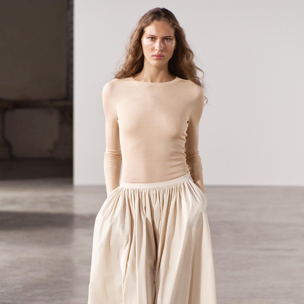 ZARA WOMAN COLLECTION】 現代レディースの必需品トレンドウェア 