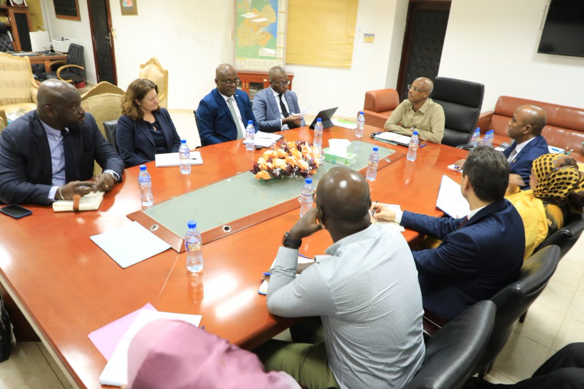 Réunion de travail cette semaine avec l'équipe pays de <a href="/gavi/">Gavi, the Vaccine Alliance</a> sur l'état d'avancement de la vaccination.