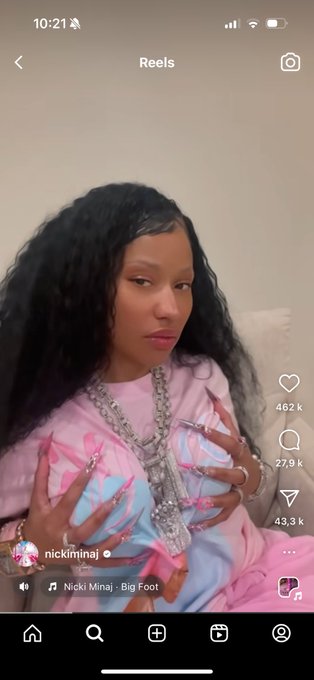 I will forever stan this woman 😩❤️ how much do u think that jewls costs 😩😩😩 https://t.co/ySmAati2fq<a href="/tag/bigfoot"class="tags"><span>#bigfoot</span></a>