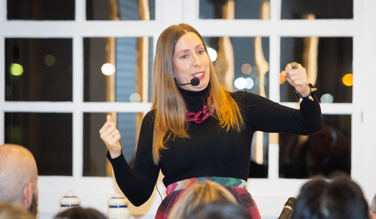 COFC (@cofcoruna) on Twitter photo 🏆Entregamos el 23 Premio Albarelo a Alexandre Centeno, Manuel F. Bustelo y Xosé M. Torres por publicaciones en <a href="/lavozdegalicia/">La Voz de Galicia</a> @cfarmaceutico y <a href="/prazapublica/">Praza Pública</a>
Participaron el conselleiro de <a href="/SanidadeXunta/">Consellería de Sanidade</a> y <a href="/deborahciencia/">Deborah García Bello</a> que habló de ciencia y medios
cofc.es/noticia/46297-… 🏆Entregamos el 23 Premio Albarelo a Alexandre Centeno, Manuel F. Bustelo y Xosé M. Torres por publicaciones en <a href="/lavozdegalicia/">La Voz de Galicia</a> @cfarmaceutico y <a href="/prazapublica/">Praza Pública</a>
Participaron el conselleiro de <a href="/SanidadeXunta/">Consellería de Sanidade</a> y <a href="/deborahciencia/">Deborah García Bello</a> que habló de ciencia y medios
cofc.es/noticia/46297-…