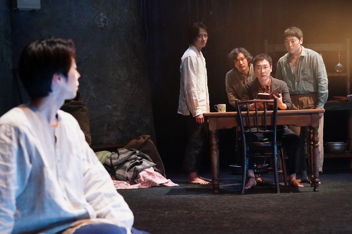 ikiume_kataru's tweet photo. 「人魂を届けに」の舞台成果に対して、第31回読売演劇大賞最優秀作品賞のお知らせをいただきました。
最優秀女優賞、池谷のぶえさんです。（「無駄な��抗」山鳥芽衣役！）
おめでとうご��います。
https://t.co/K1MqQz0MbG https://t.co/Ua3RWA0OI7