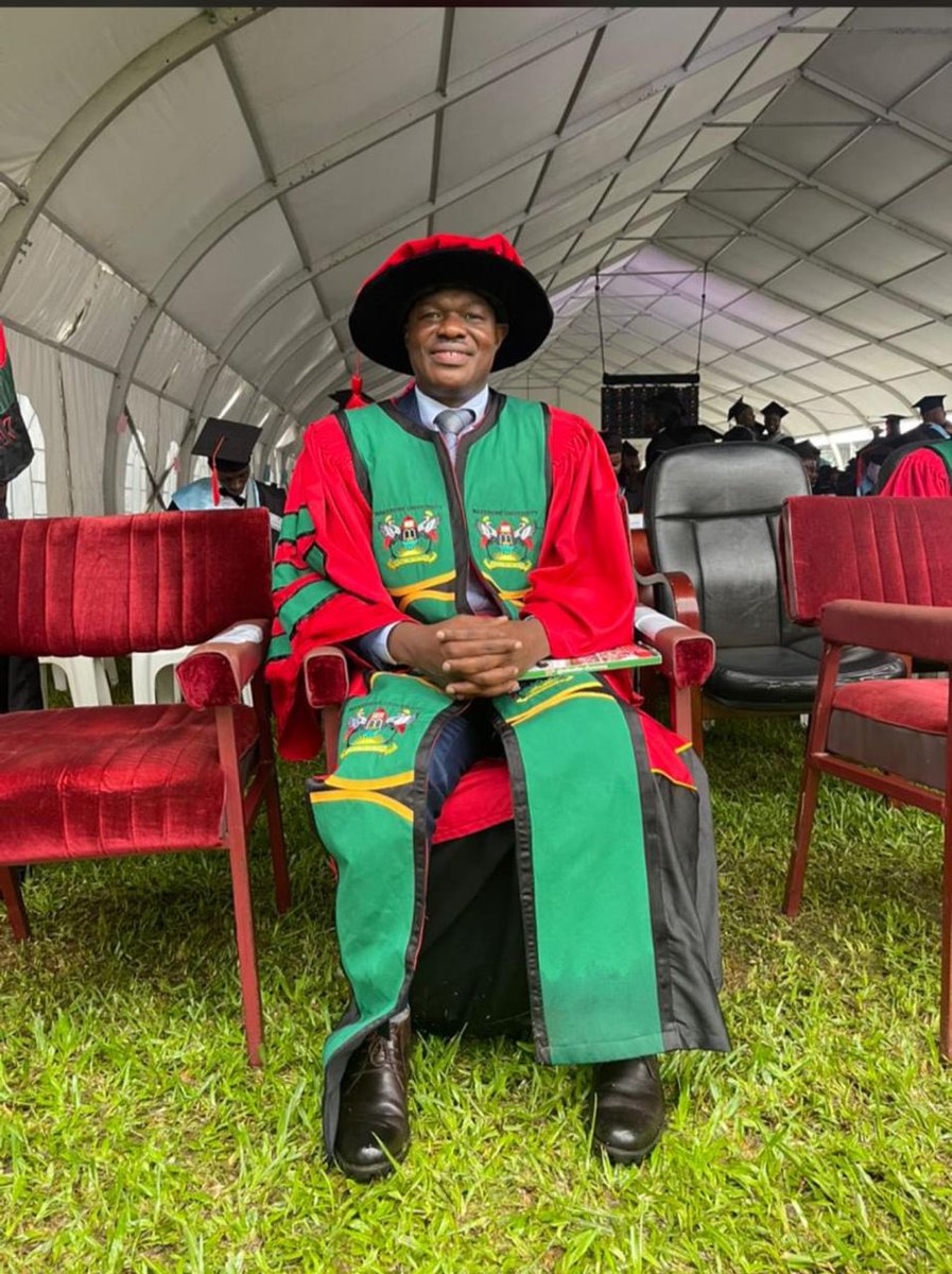 Just wrapped up my PhD journey

Remember, higher education is like eating an elephant, one bite at a time

Stay focused, break tasks into manageable chunks &amp; celebrate each milestone along the way

Here's to the next adventure. Thank you for the support in all kinds