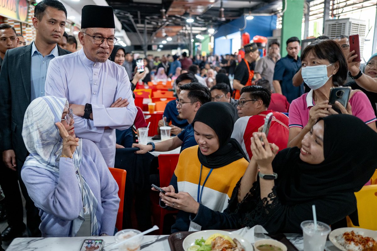 Anwar Ibrahim tweet media