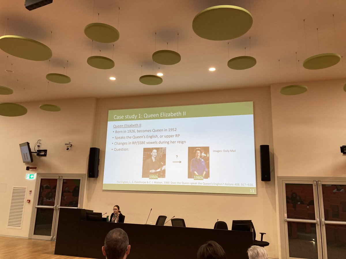 Josiane Riverin-Coutlée & Jonathan Harrington are now delivering a very interesting talk on phonetic change over a lifetime in the media. The first case study on Queen Elizabeth II. #AISV2024 #Phonetics