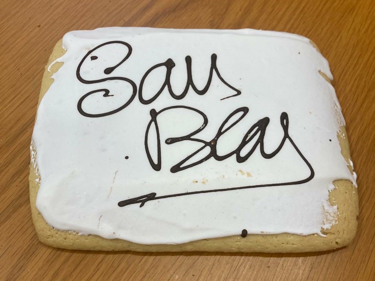 onaticommunity's tweet image. Enjoying the San Blas cake (torta de San Blas). From Oñati we wish you a happy weekend!
@BerbiaOnati #Oñaticommunity #internationalmasterinsociologyoflaw #IISL