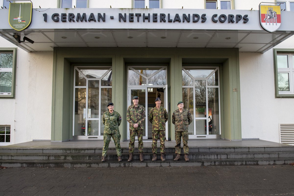LTG Bodemann and LTG Maas are discussing territorial defence in Münster. Together we fortify the partnership between Germany and the Netherlands. #TogetherStrong #WeAreNATO #1NATO75years